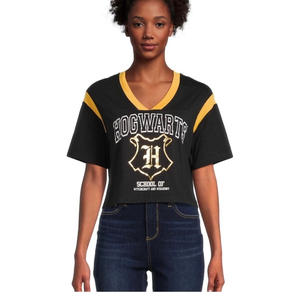 Harry Potter Hogwarts Black and Yellow Cropper Tee Size S